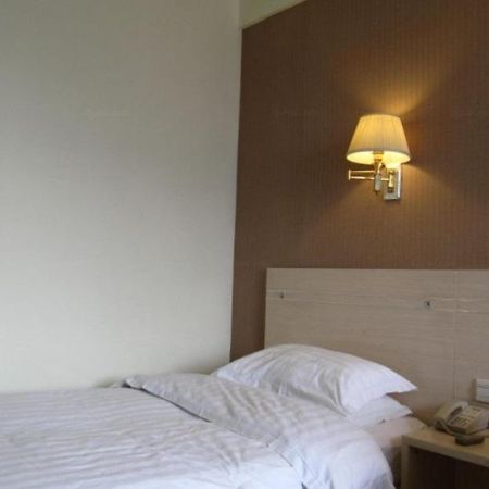 Anyi 158 Hotel Chengdu East Ma Peng Екстер'єр фото